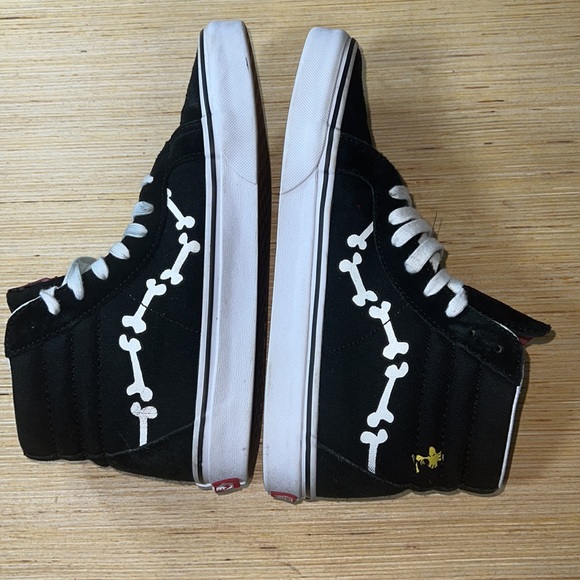 Vans X Peanuts Sk8-Hi Reissue Suede/Canvas Sneakers Size 8.5 Woman's - Picture 9 of 12